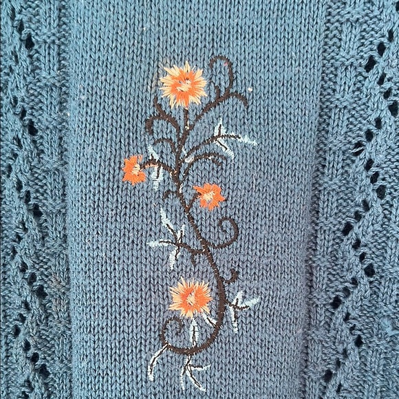 Blue Cape Cod Crew Neck Sweater with Cable Knit Pattern - Picture 3 of 6